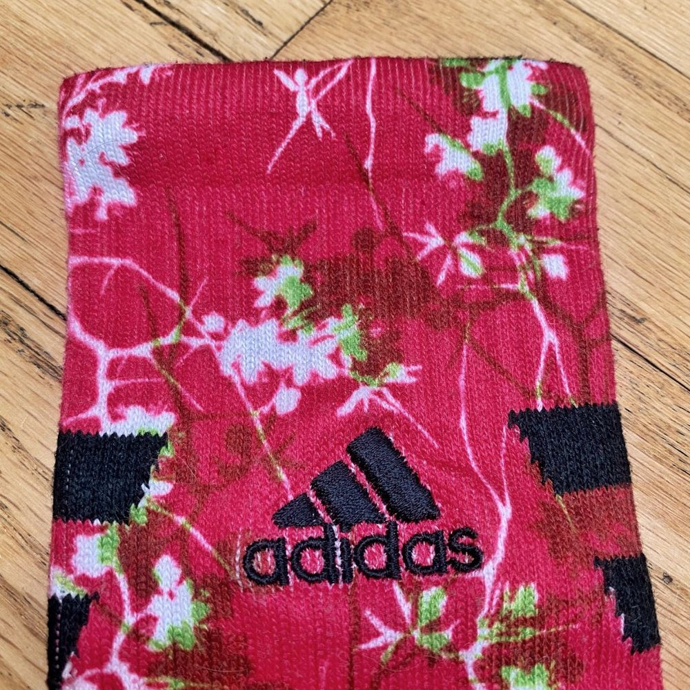 Adidas Traxion cherry blossom sakura socks - Picture 3 of 4